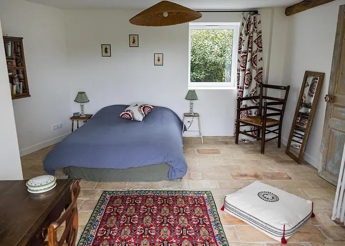 1 Hour From Paris Holiday home